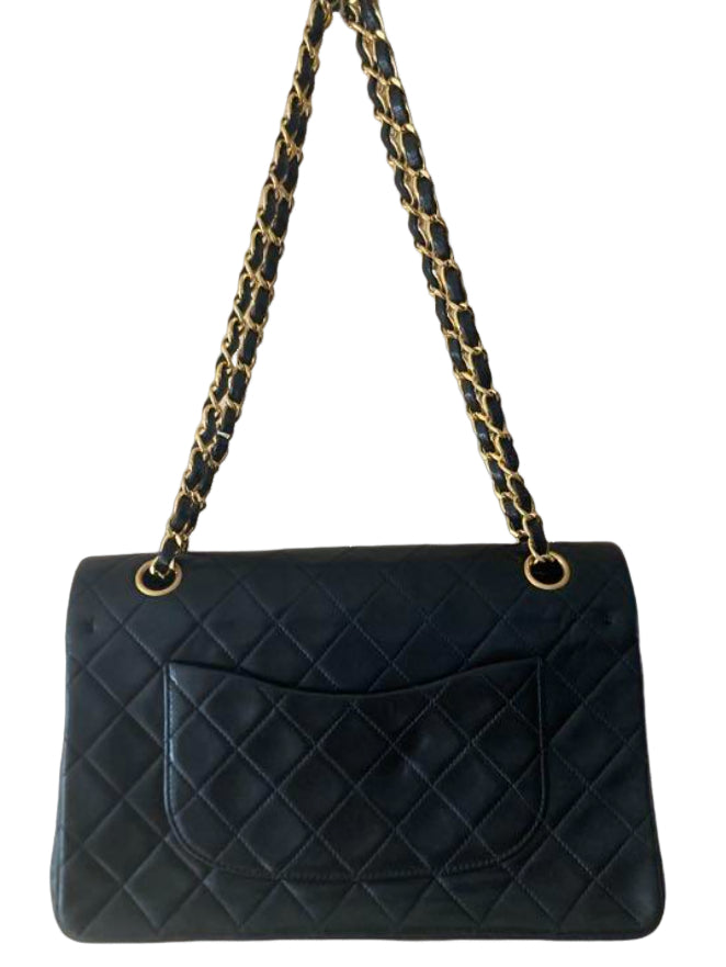 シャネル クラシック ダブルフラップ チェーンショルダー