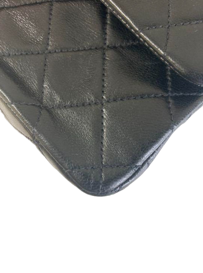 シャネル クラシック ダブルフラップ チェーンショルダー