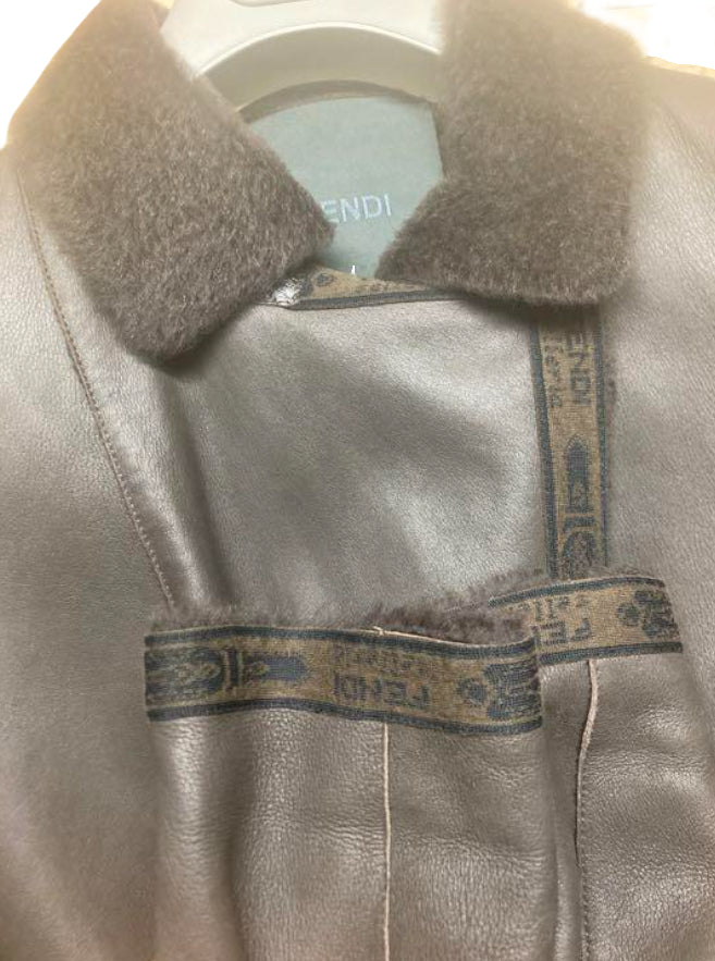 フェンディ ムートン ジャケット