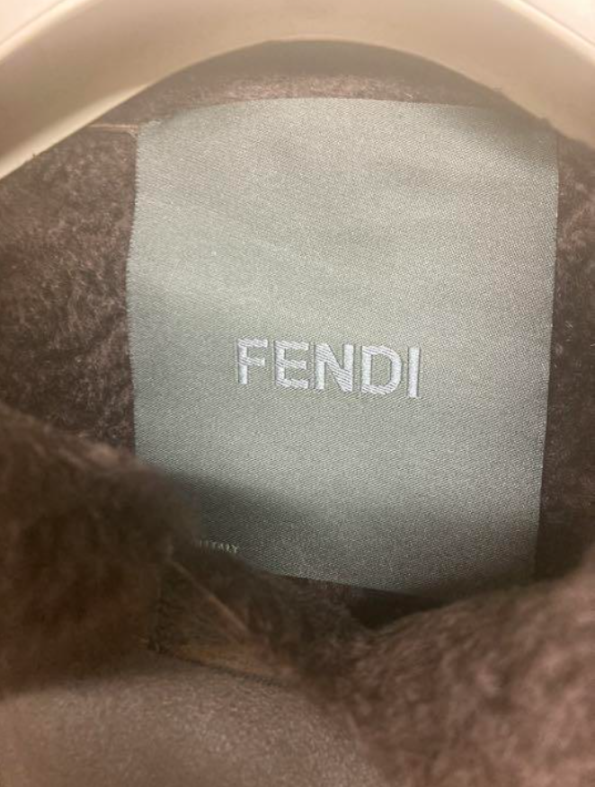 フェンディ ムートン ジャケット