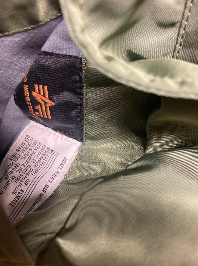 アルファ インダストリーズ MA-1 フライトジャケット