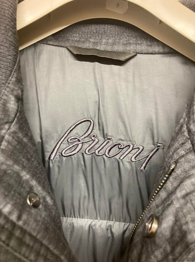 ブリオーニ ダウンコート