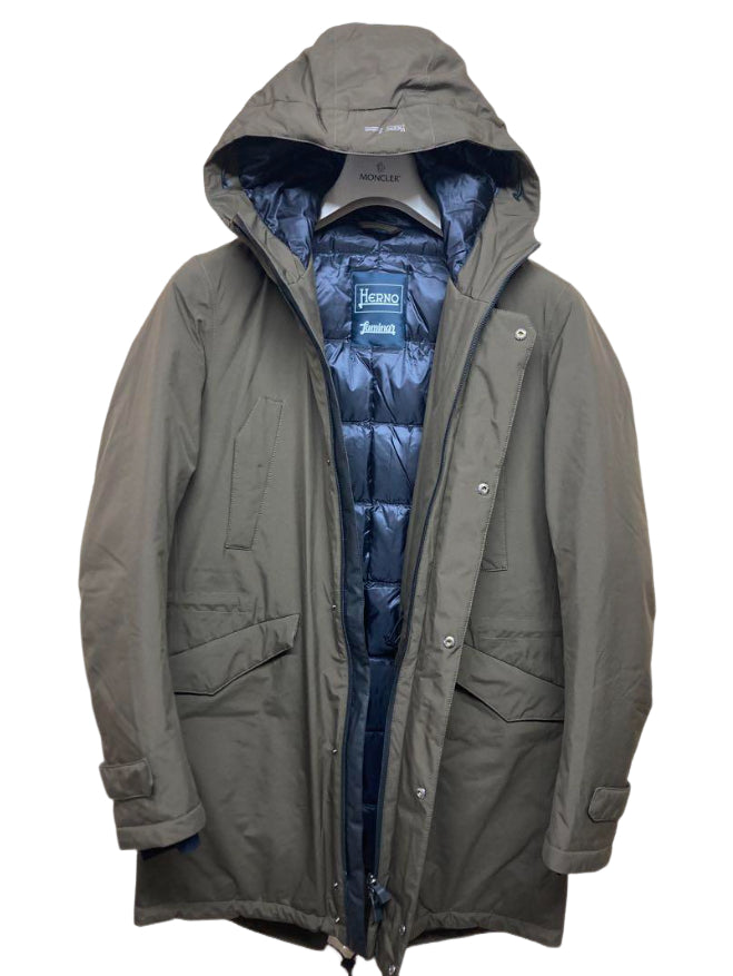 ヘルノ ラミナー ゴアテックス ダウンコート