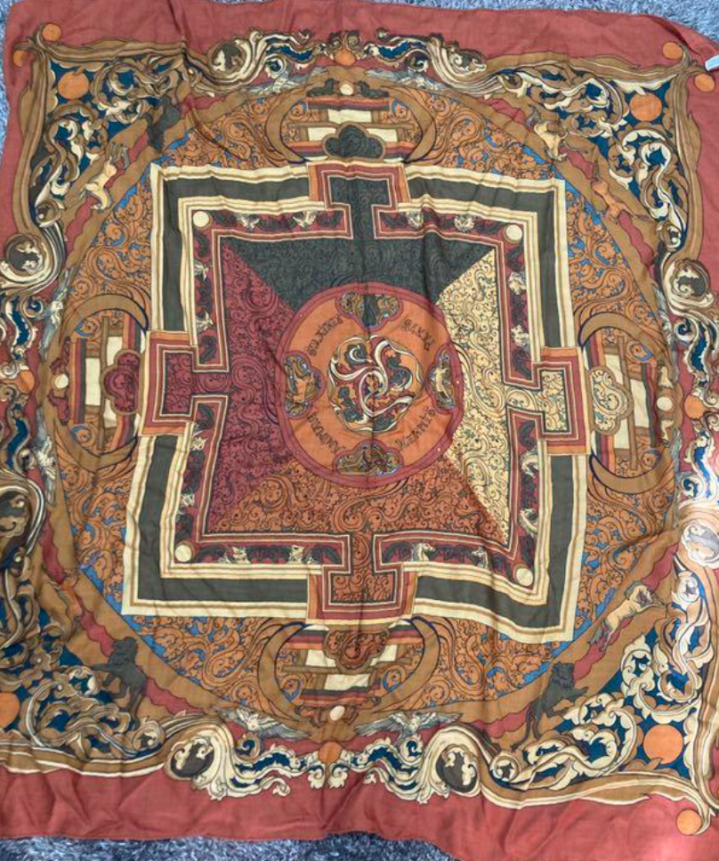 エルメス カレ140 スカーフ solaires(太陽の動物たち)