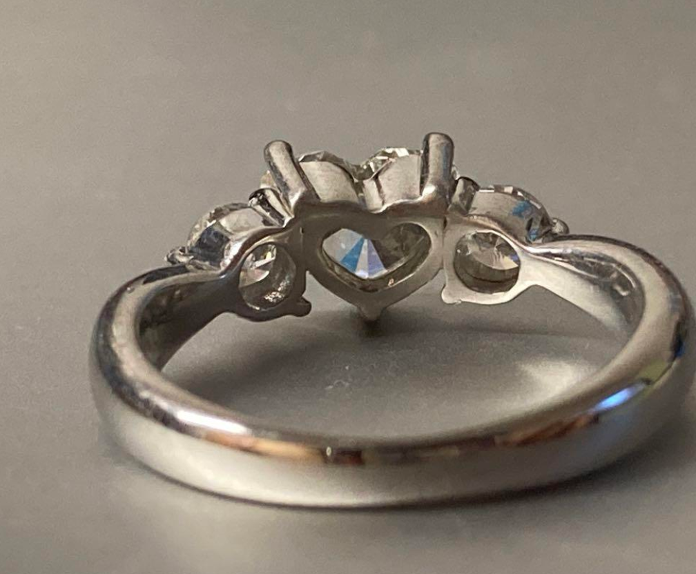 ハートシェイプ ダイヤ pt900 リング