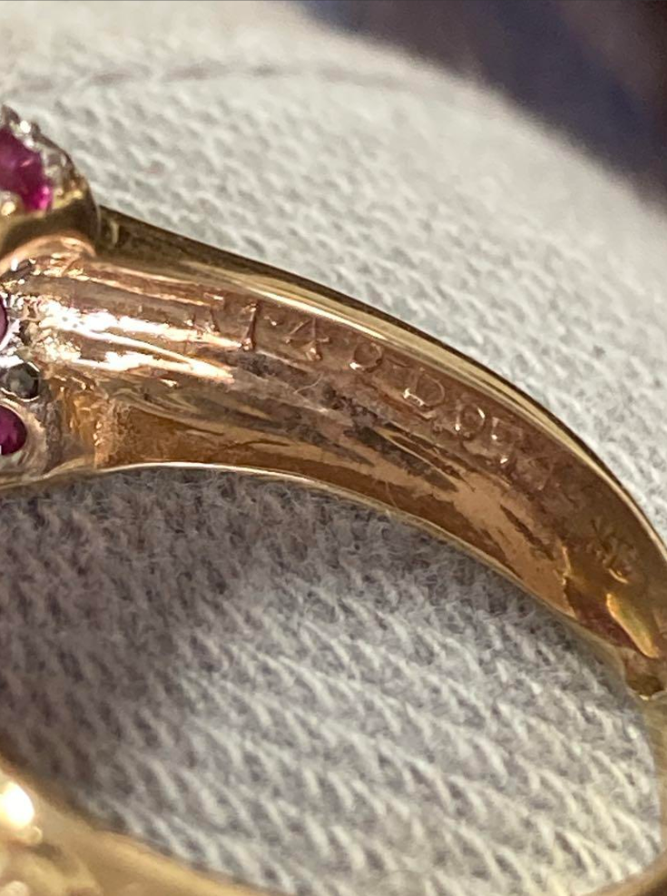 パンサー リング k18 イエローゴールド ダイヤ ルビー