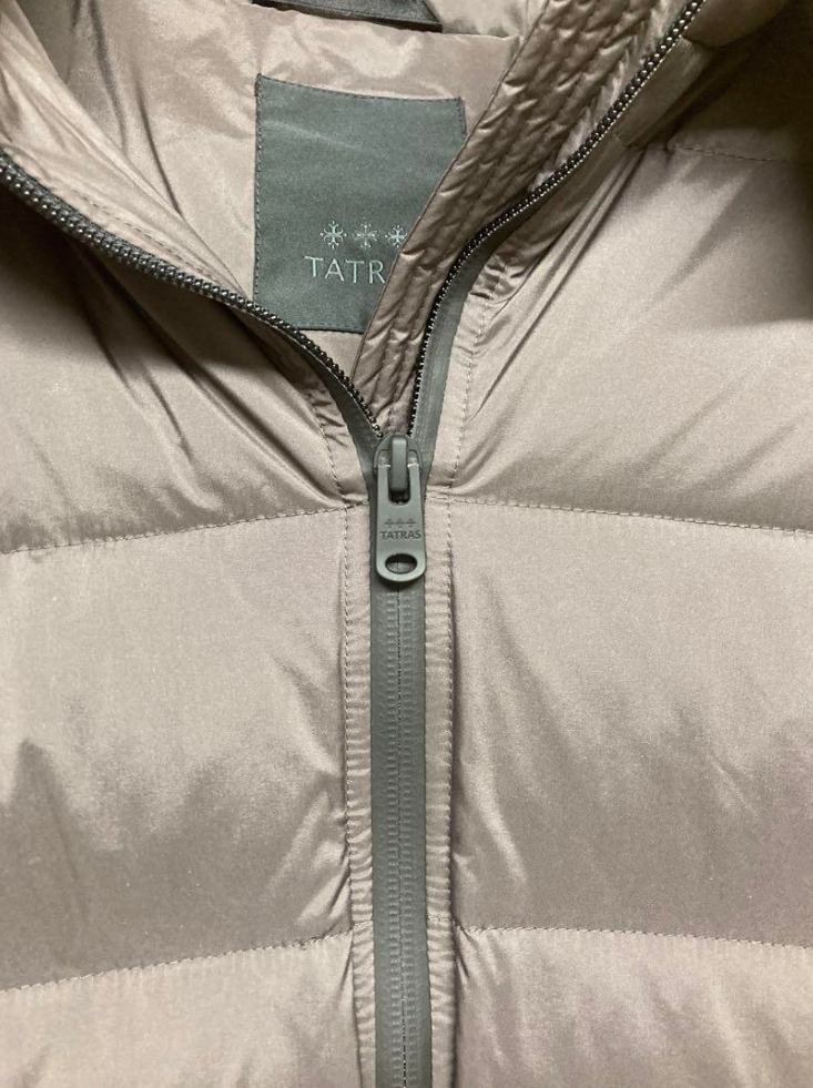 タトラス ボルボレ ダウンジャケット