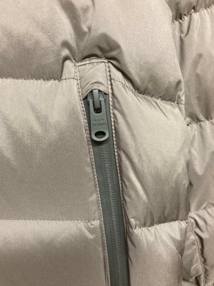 タトラス ボルボレ ダウンジャケット