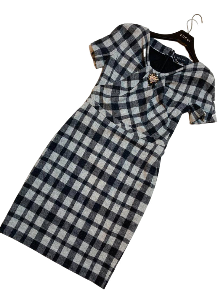 グッチ チェック柄 半袖 ワンピース ブローチ付き