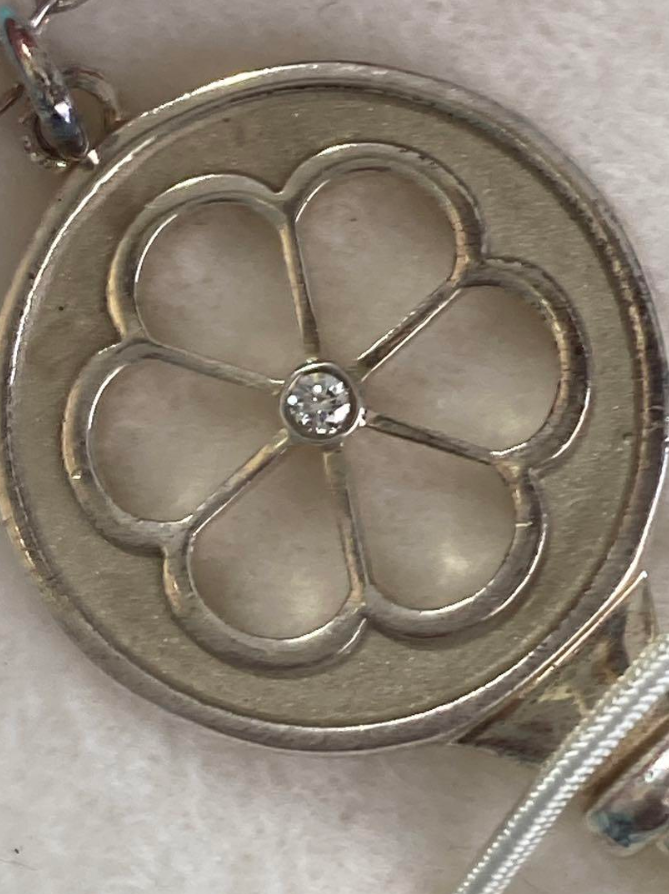 ティファニー デイジーキー ネックレス 1Pダイヤモンド ラージサイズ