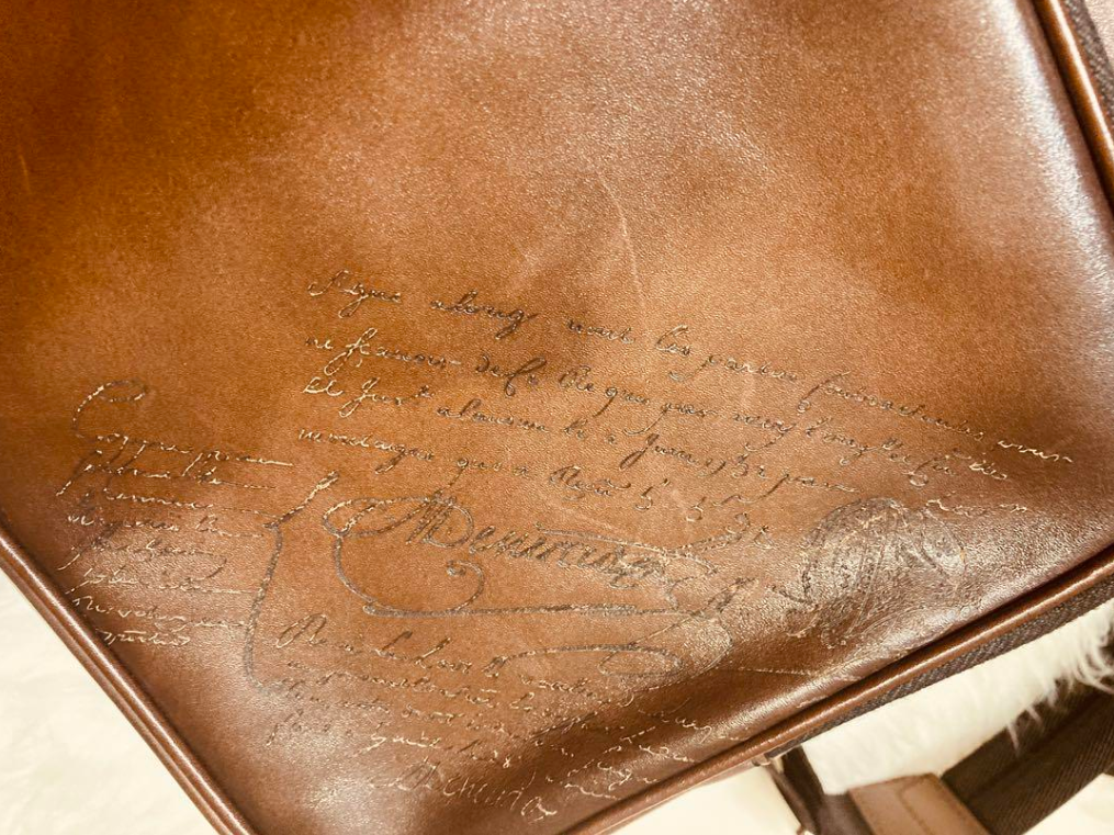 ベルルッティ タイムオフ スクリット スワイプレザー バックパック