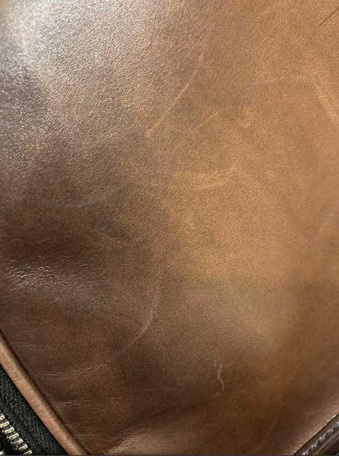 ベルルッティ タイムオフ スクリット スワイプレザー バックパック