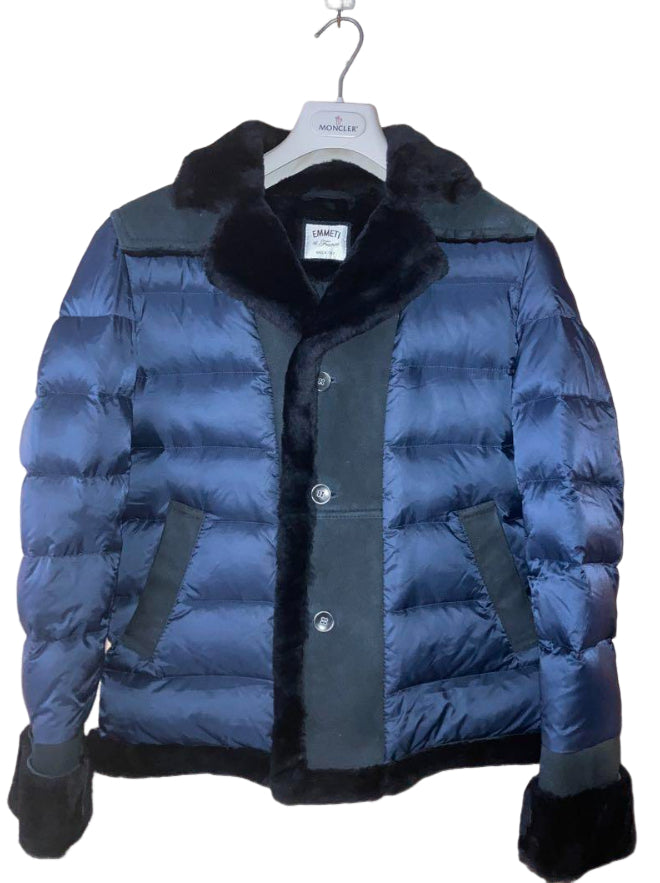 エンメティ ムートン 切り返し ダウン メンズ