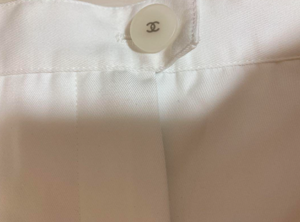 シャネル セットアップ スーツ 白 シェル ボタン