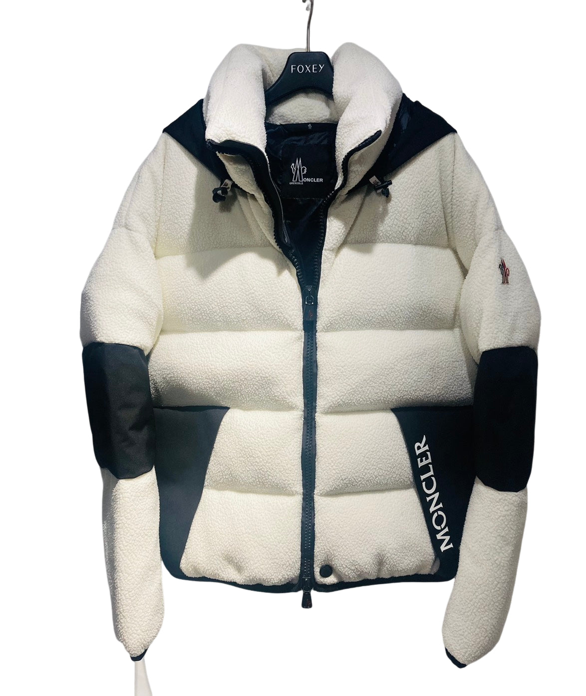 モンクレール グルノーブル ボアダウンジャケット