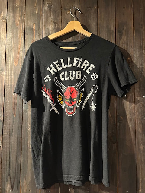 メンズヴィンテージ Tシャツ 【ストレンジャーシングス / シーズン4 ヘルファイア・クラブ】ブラック