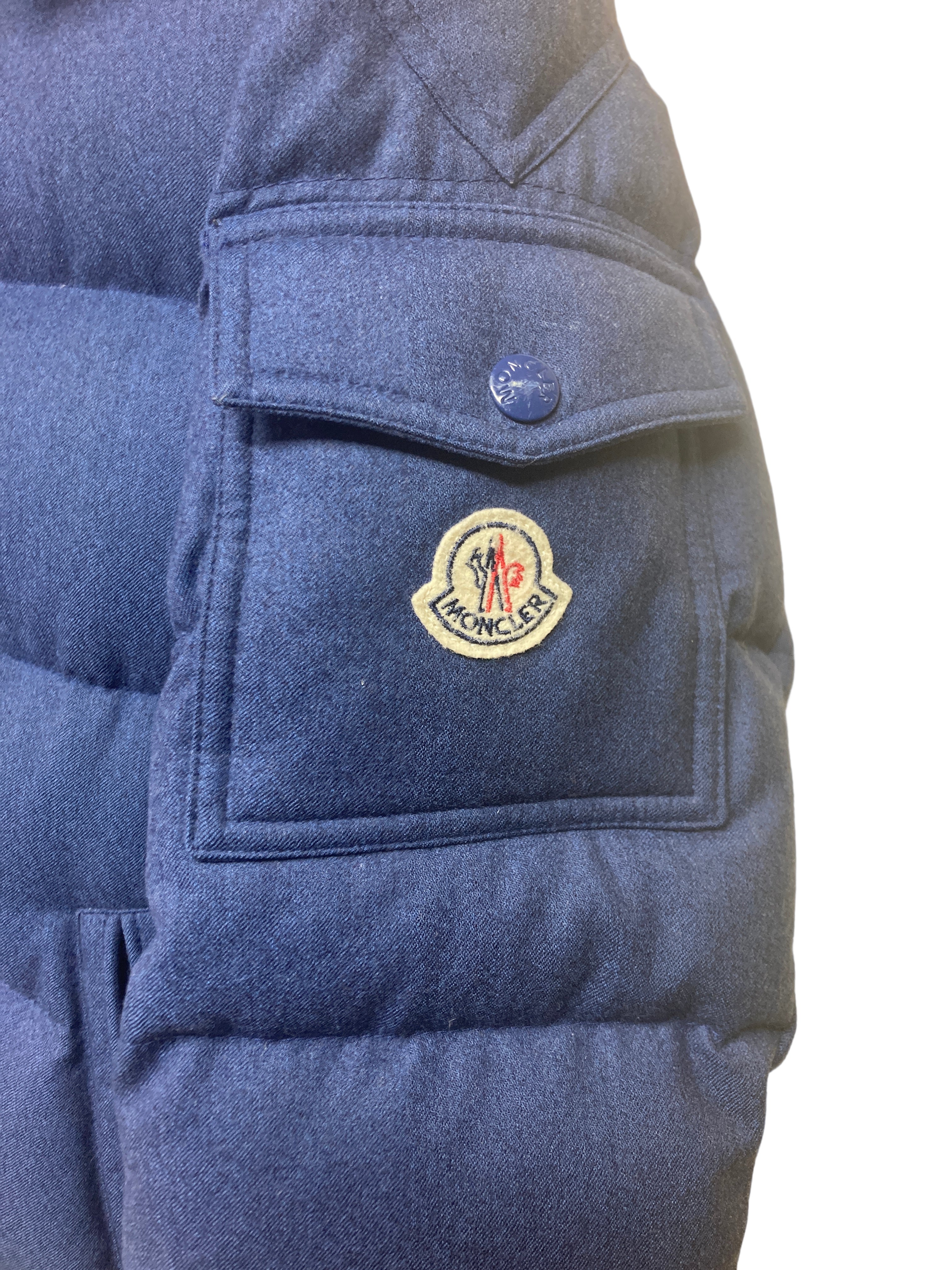 モンクレール モンジュネーブル ダウンジャケット