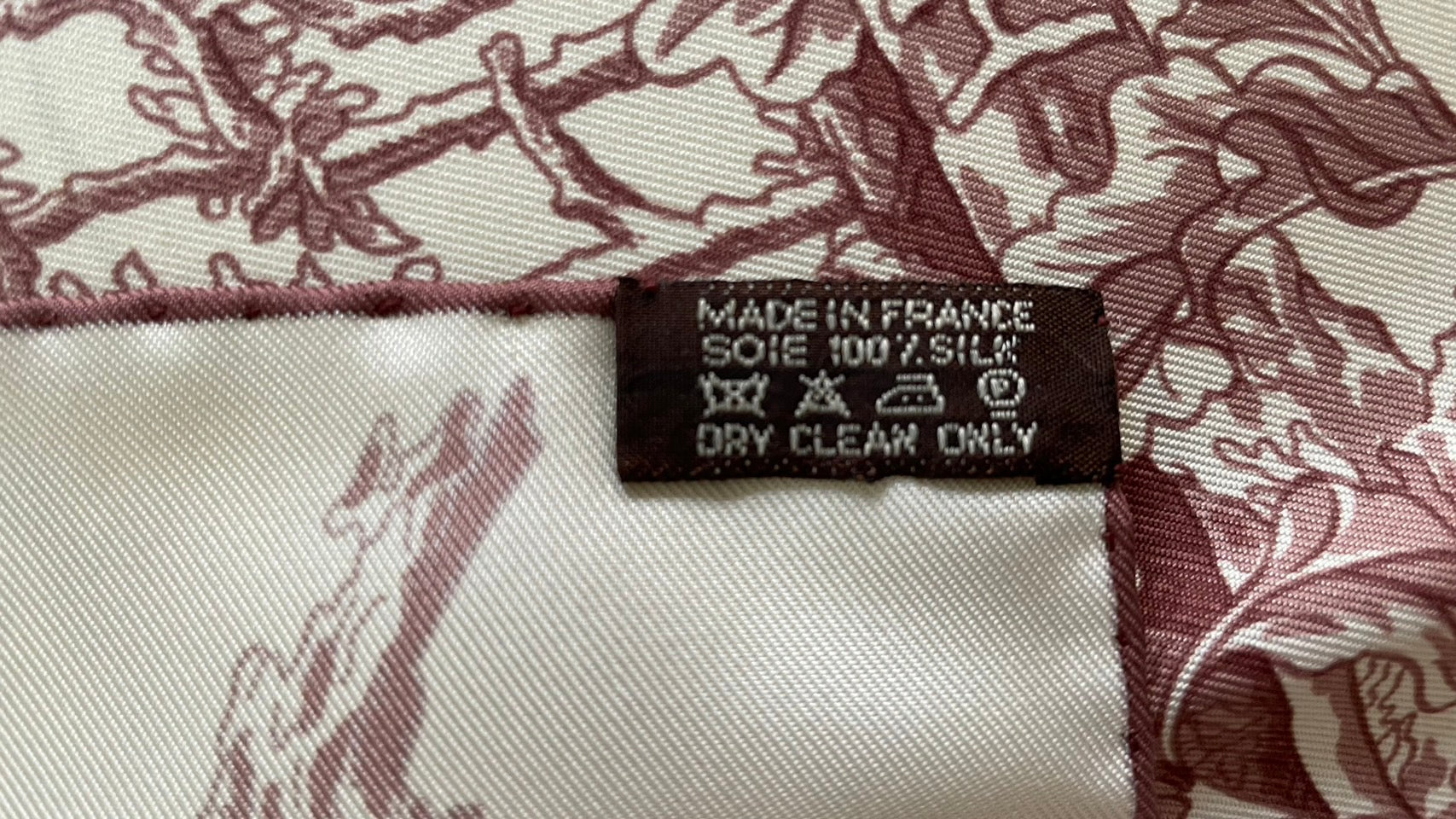 エルメス カレ90 スカーフ JARDINS DES METAMORPHOSE(メタモルフォーゼの庭)