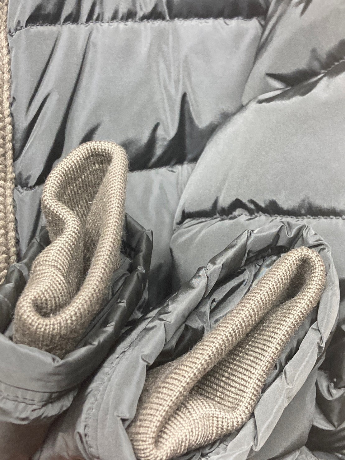 モンクレール カヌート リブニット ダウンジャケット メンズ