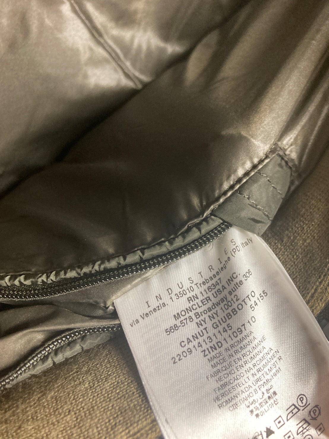 モンクレール カヌート リブニット ダウンジャケット メンズ