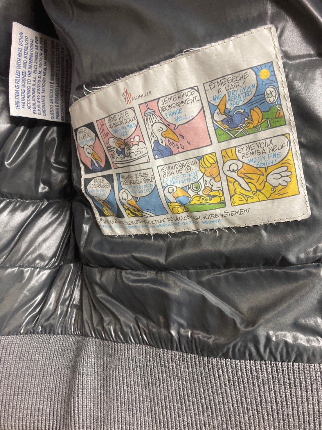 モンクレール ダウンジャケット オフホワイト