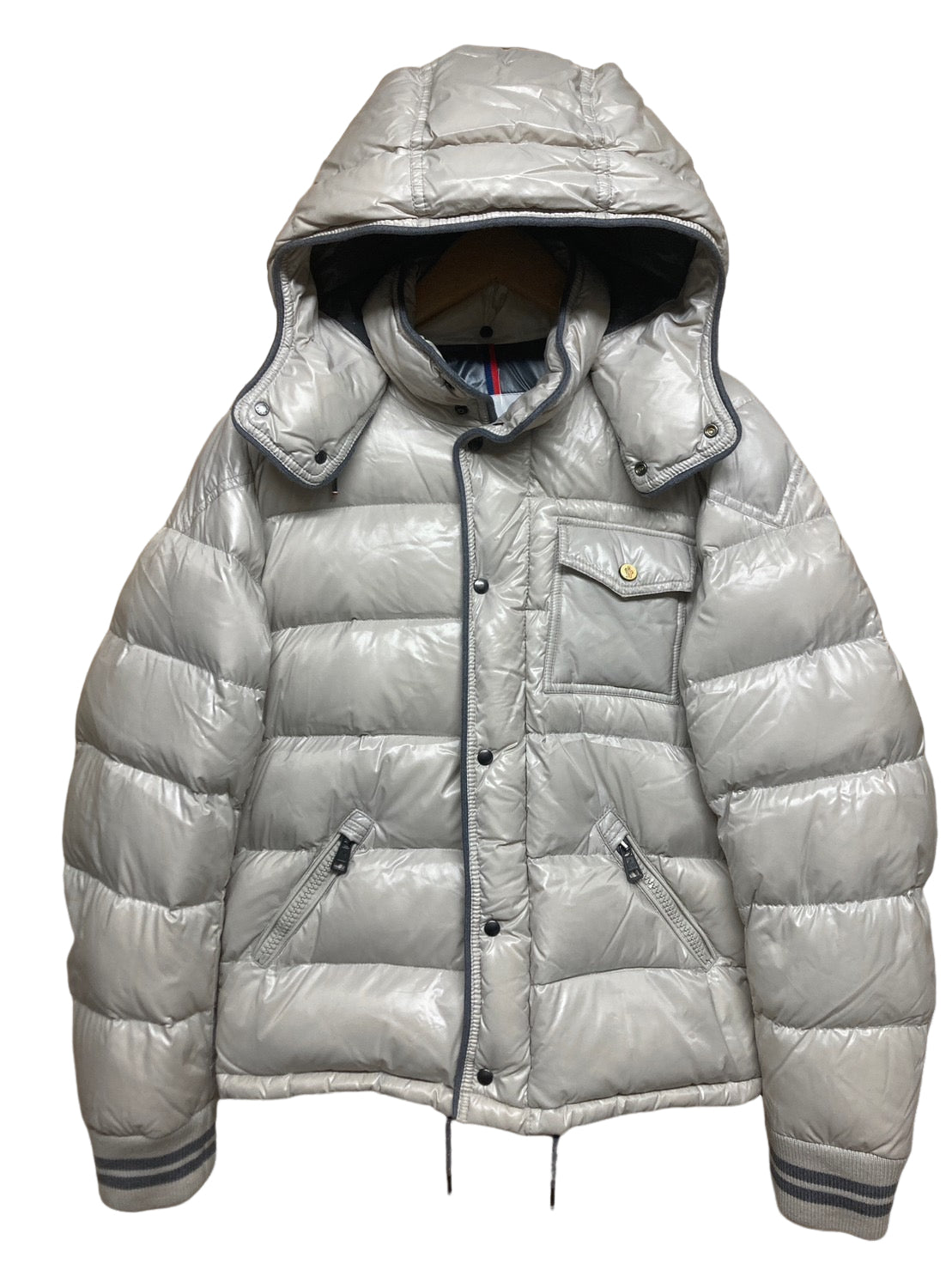 モンクレール ダウンジャケット オフホワイト