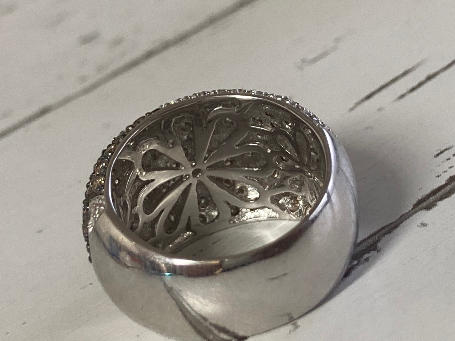 パヴェダイヤ リング k18 wg 2ct