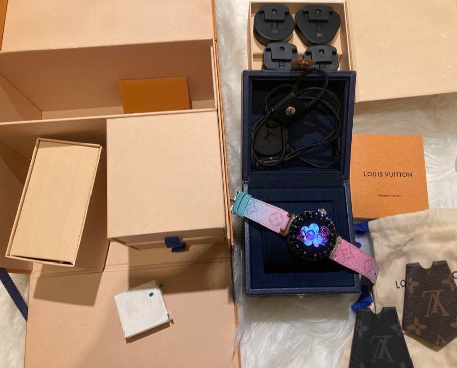 ルイ・ヴィトン タンブール ホライゾン ジャイアント ライトアップ 腕時計