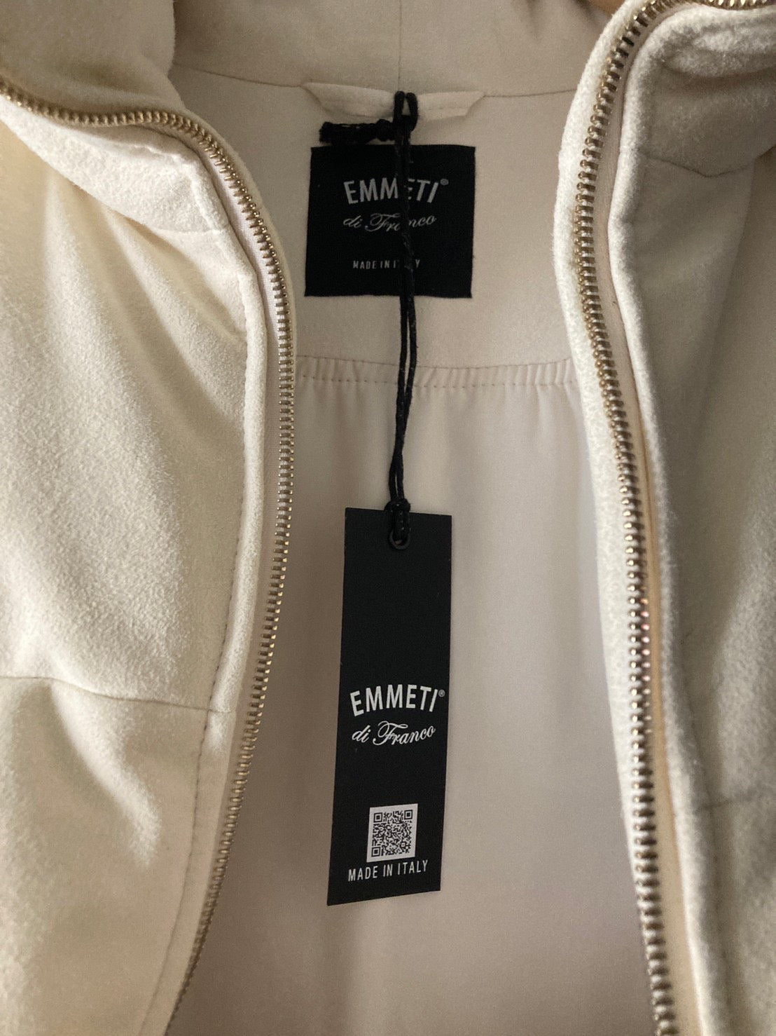 エンメティ レザー ダウン ベスト ビアンコ