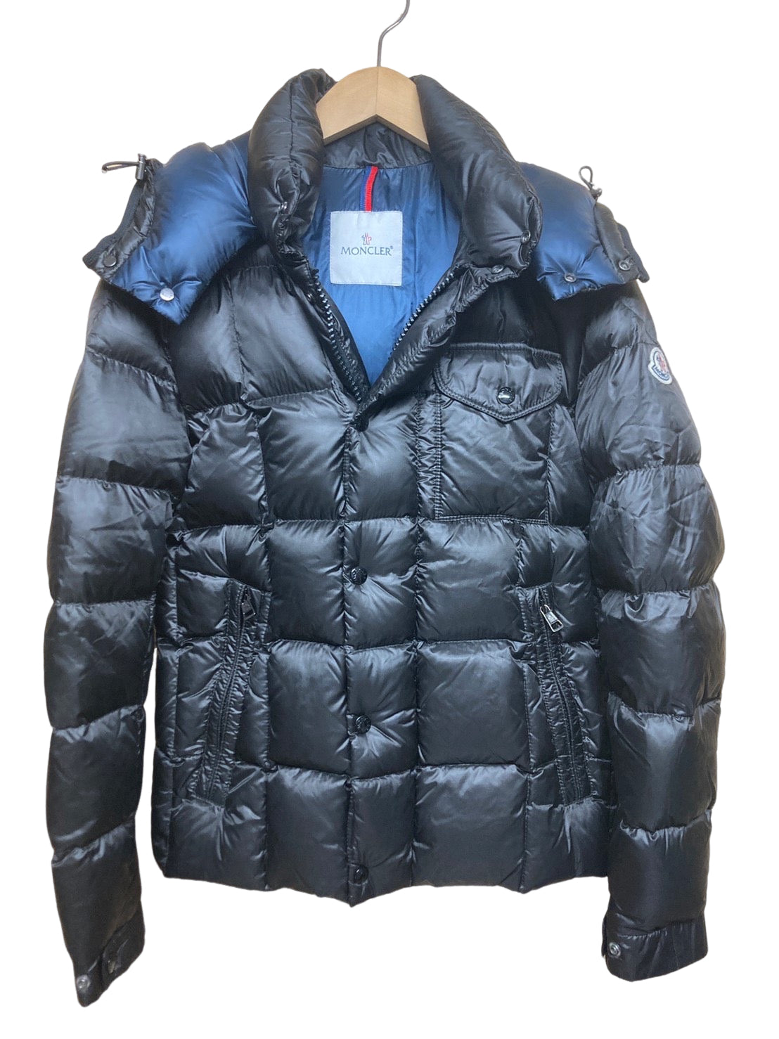 モンクレール ダウンジャケット ブラック
