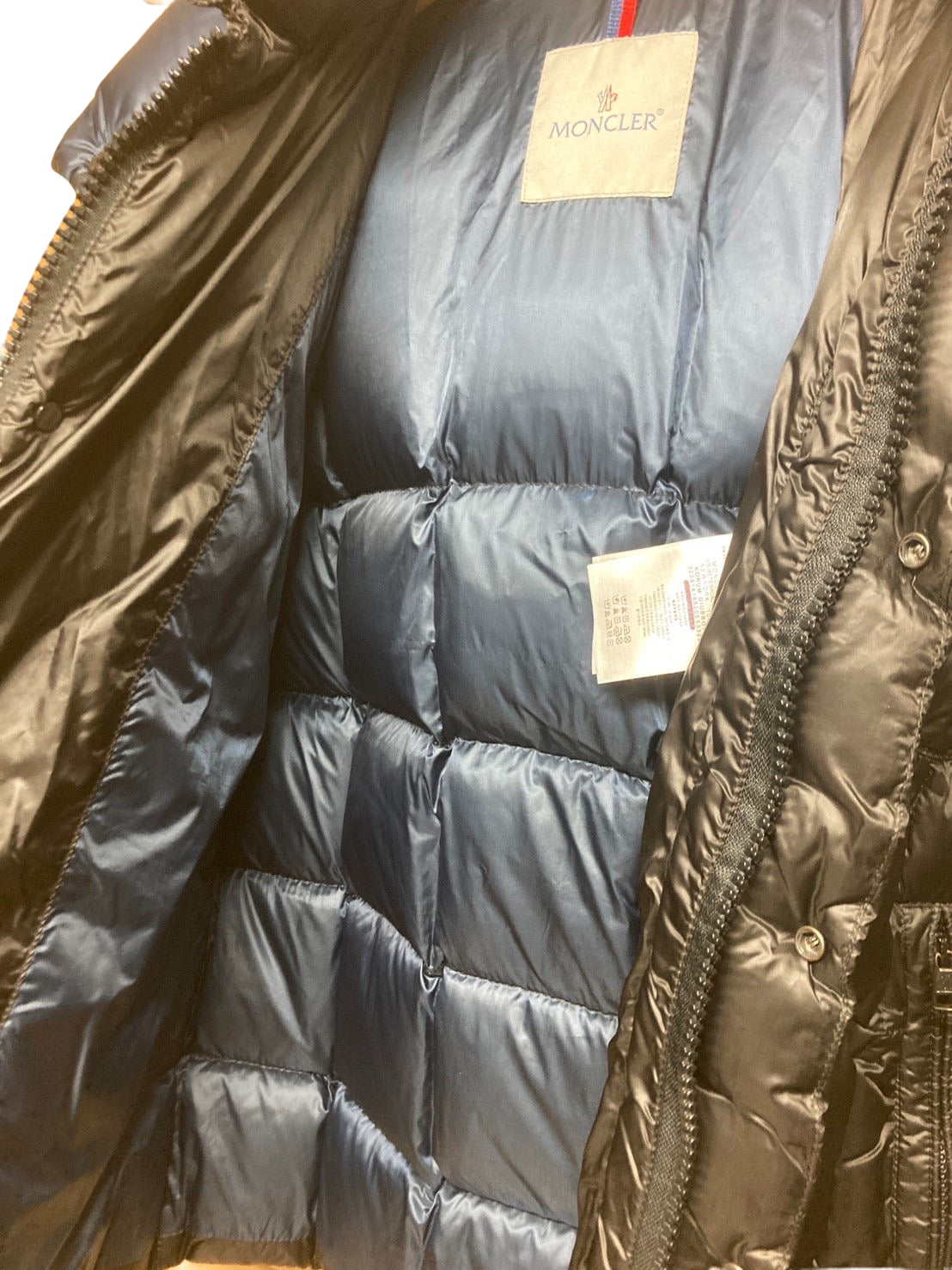 モンクレール ダウンジャケット ブラック