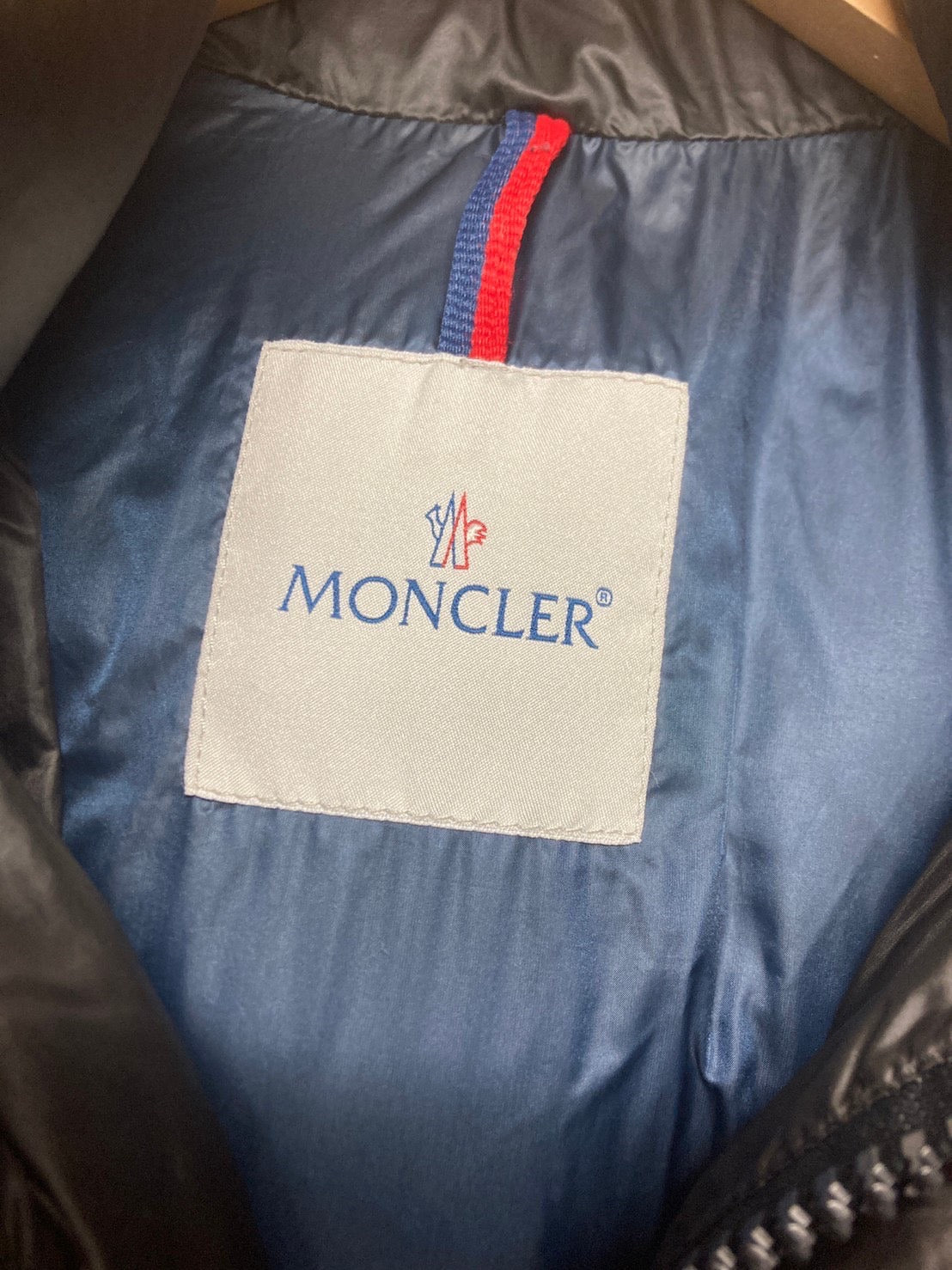 モンクレール ダウンジャケット ブラック