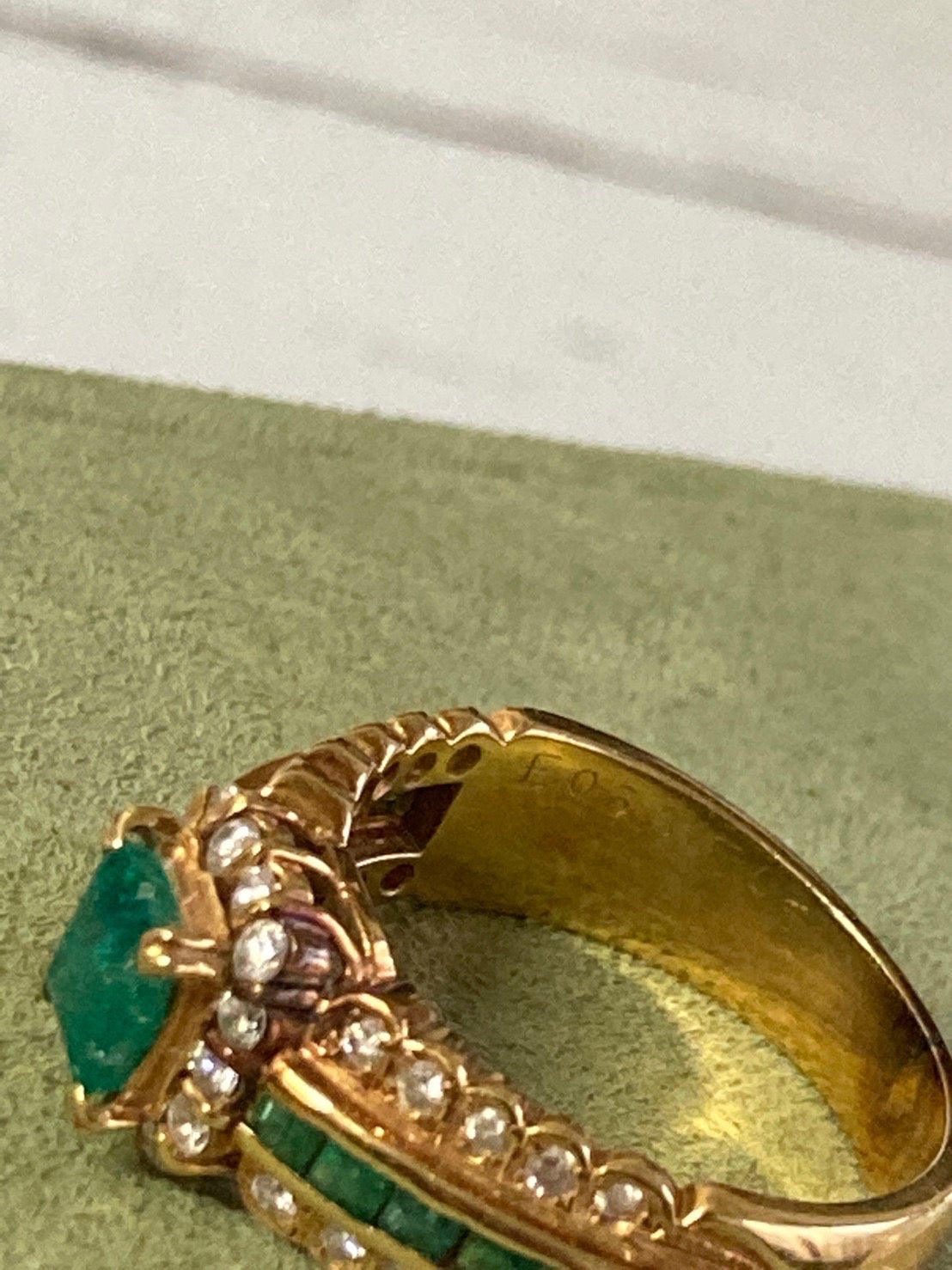 エメラルド ダイヤ リング k18 13号