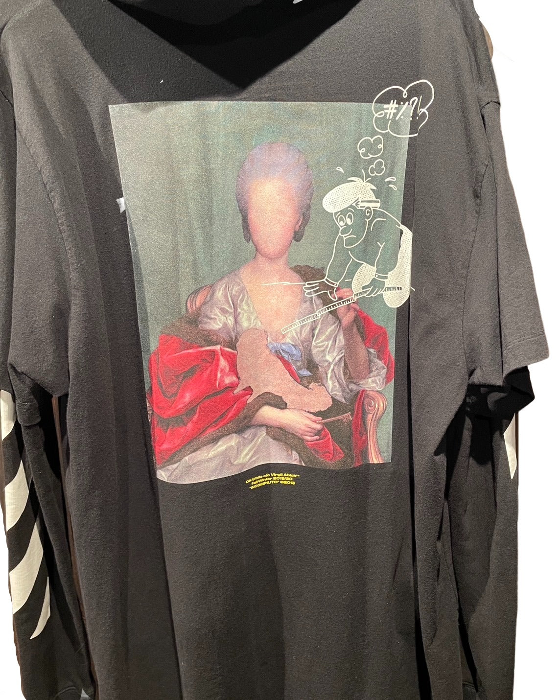 オフホワイト パーカー ブラック