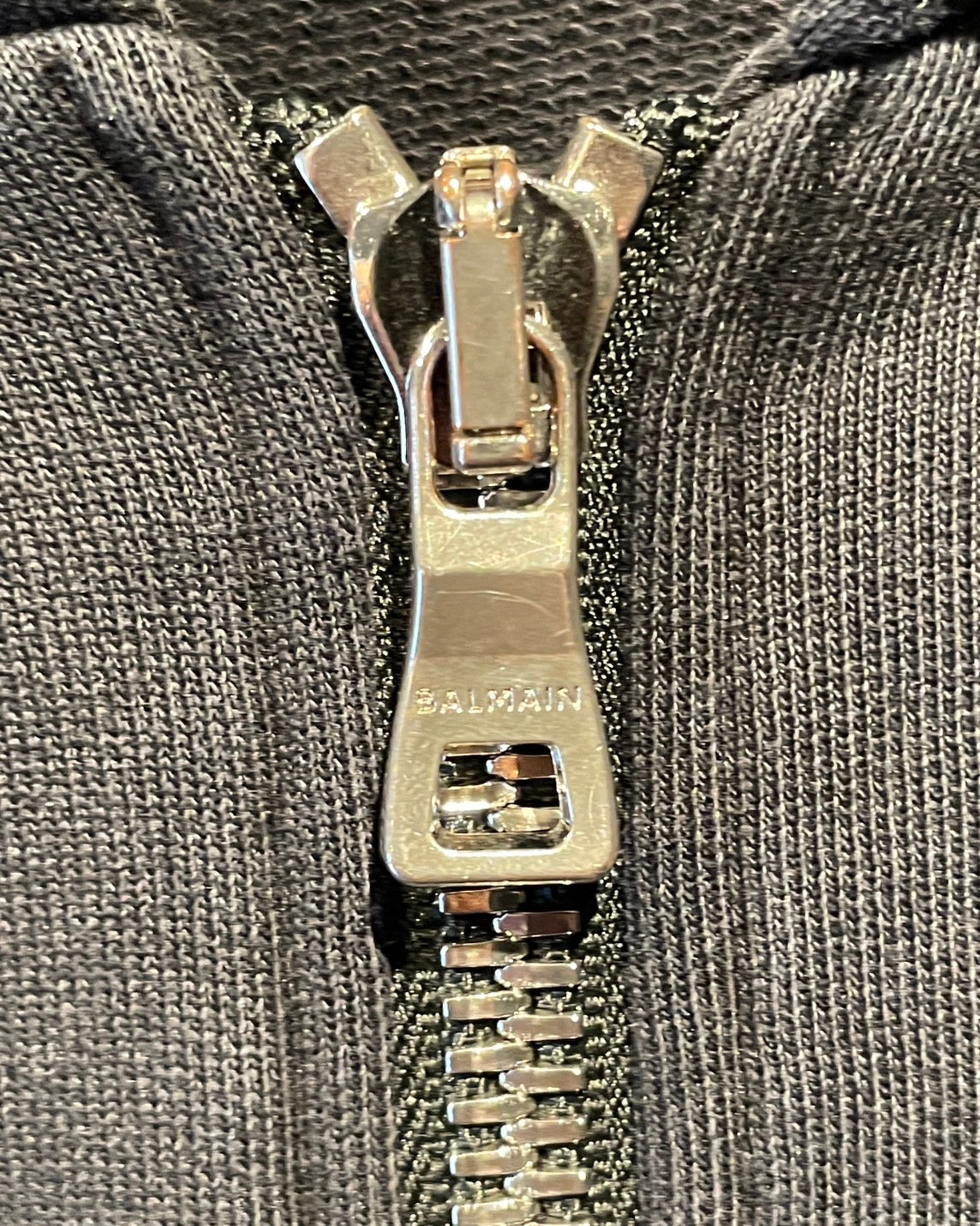 バルマン ロゴ パーカー メンズ ブラック