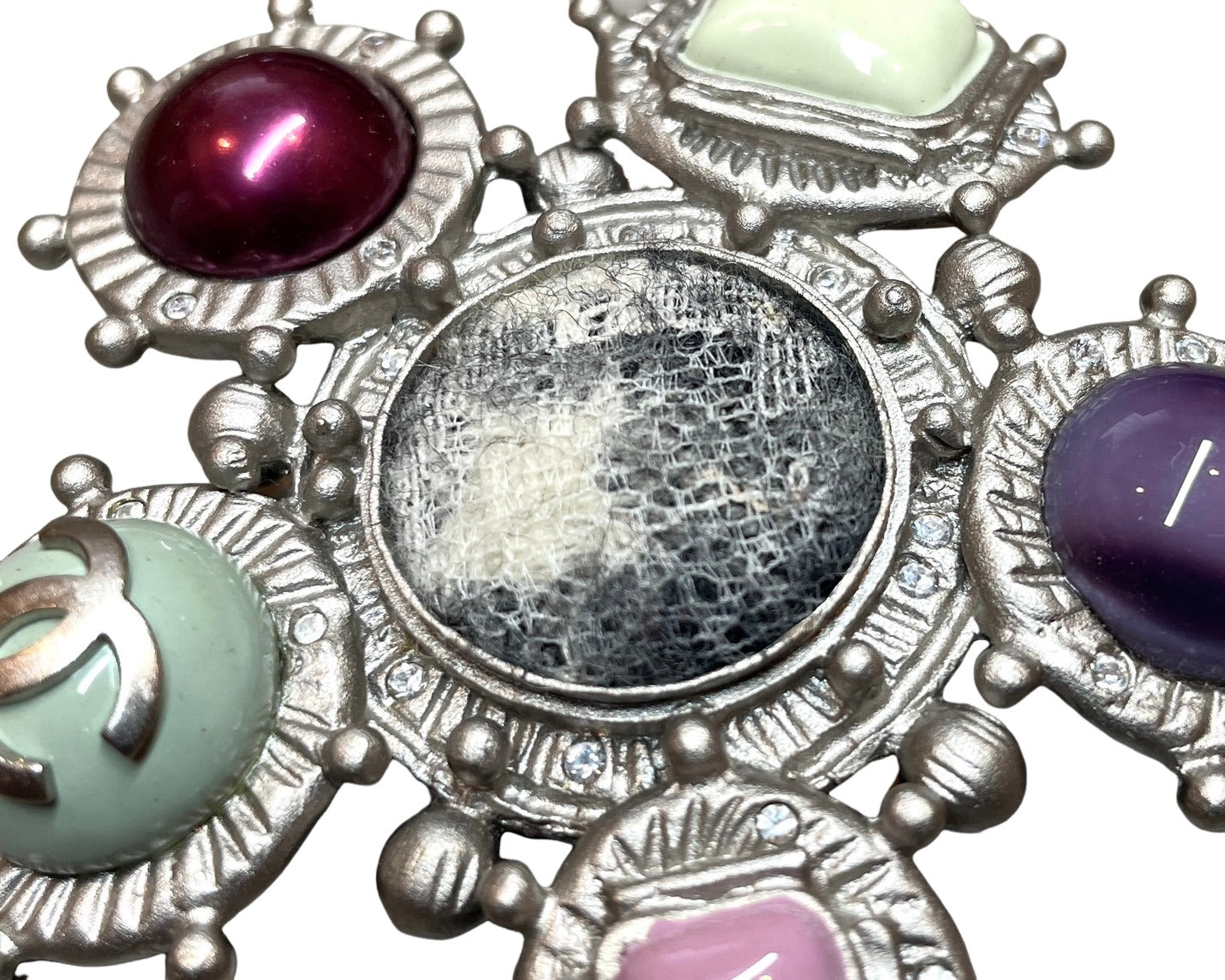 シャネル グリポア ブローチ