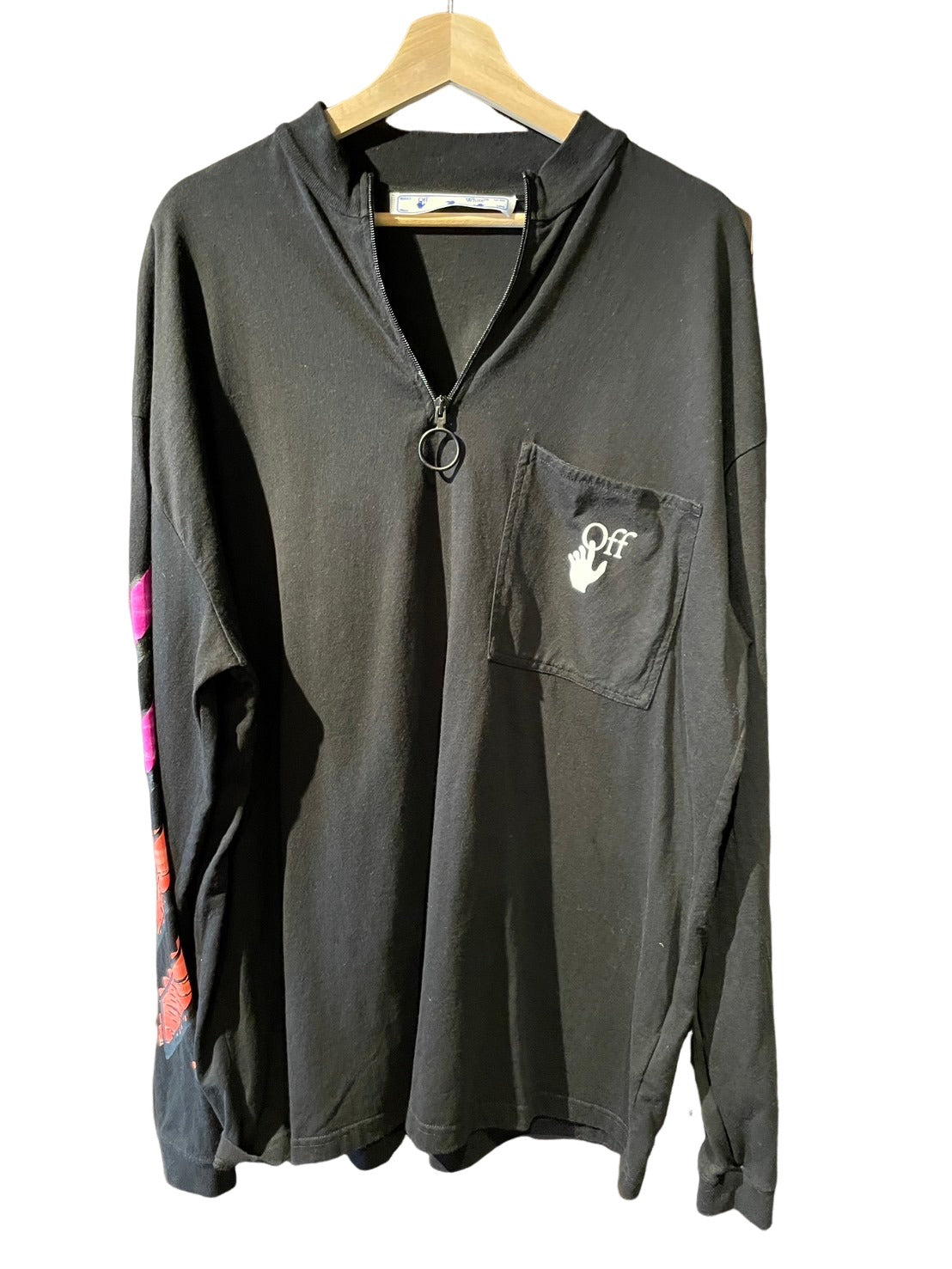 オフホワイト ジップアップ Tシャツ
