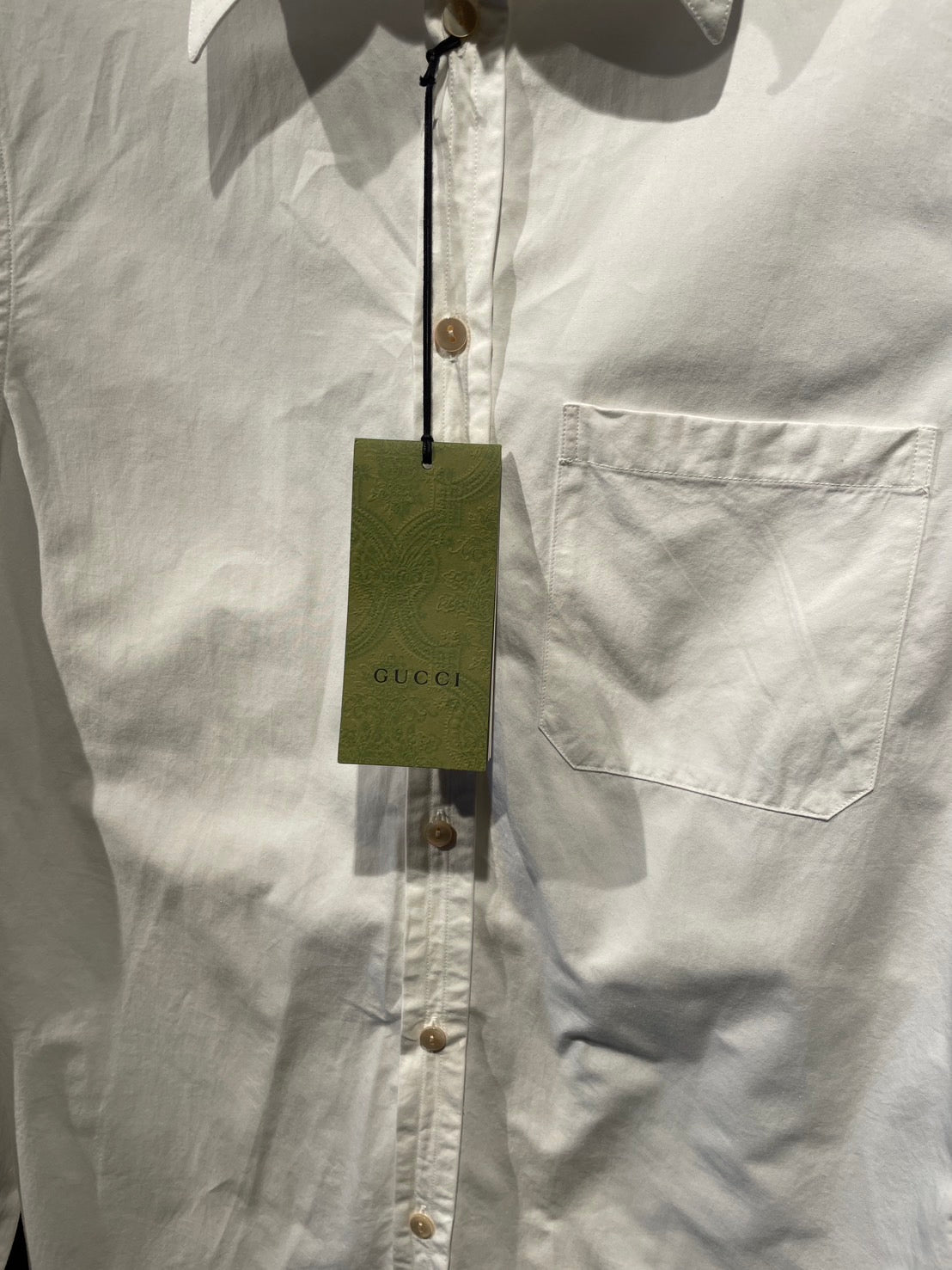グッチ 白シャツ 長袖
