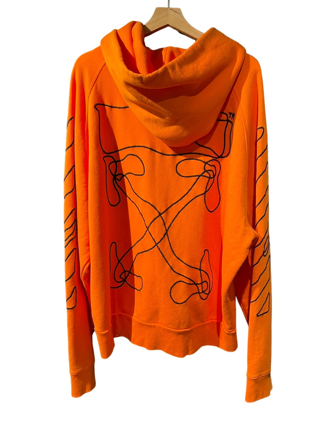 オフホワイト パーカー オレンジ