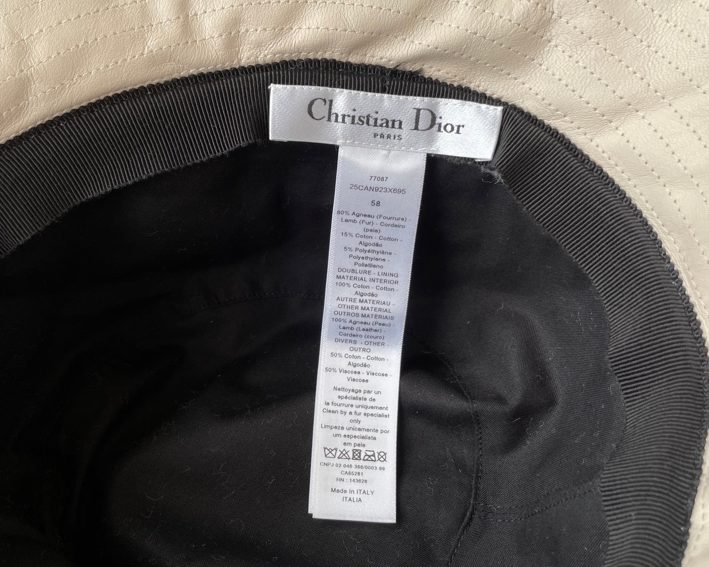 クリスチャン・ディオール ムートン D-Bobby ボブハット