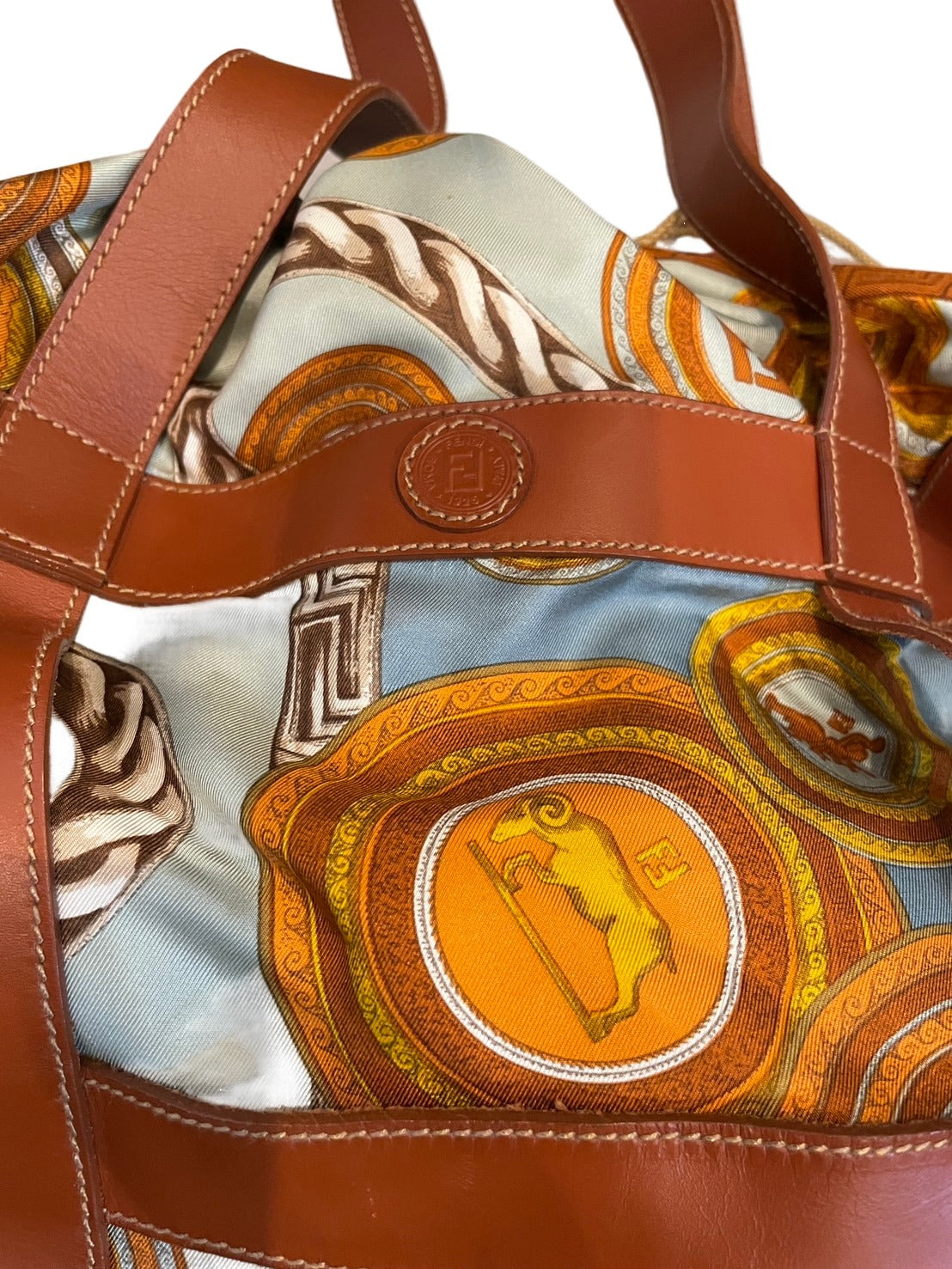 フェンディ レザー ハンドバッグ