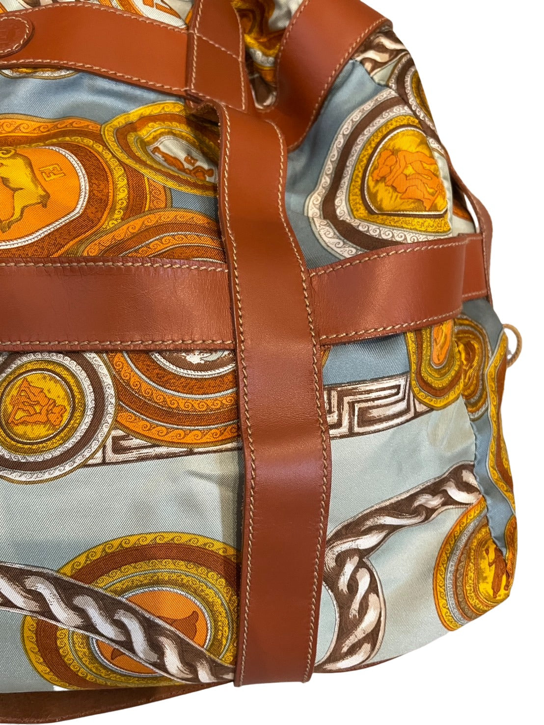 フェンディ レザー ハンドバッグ