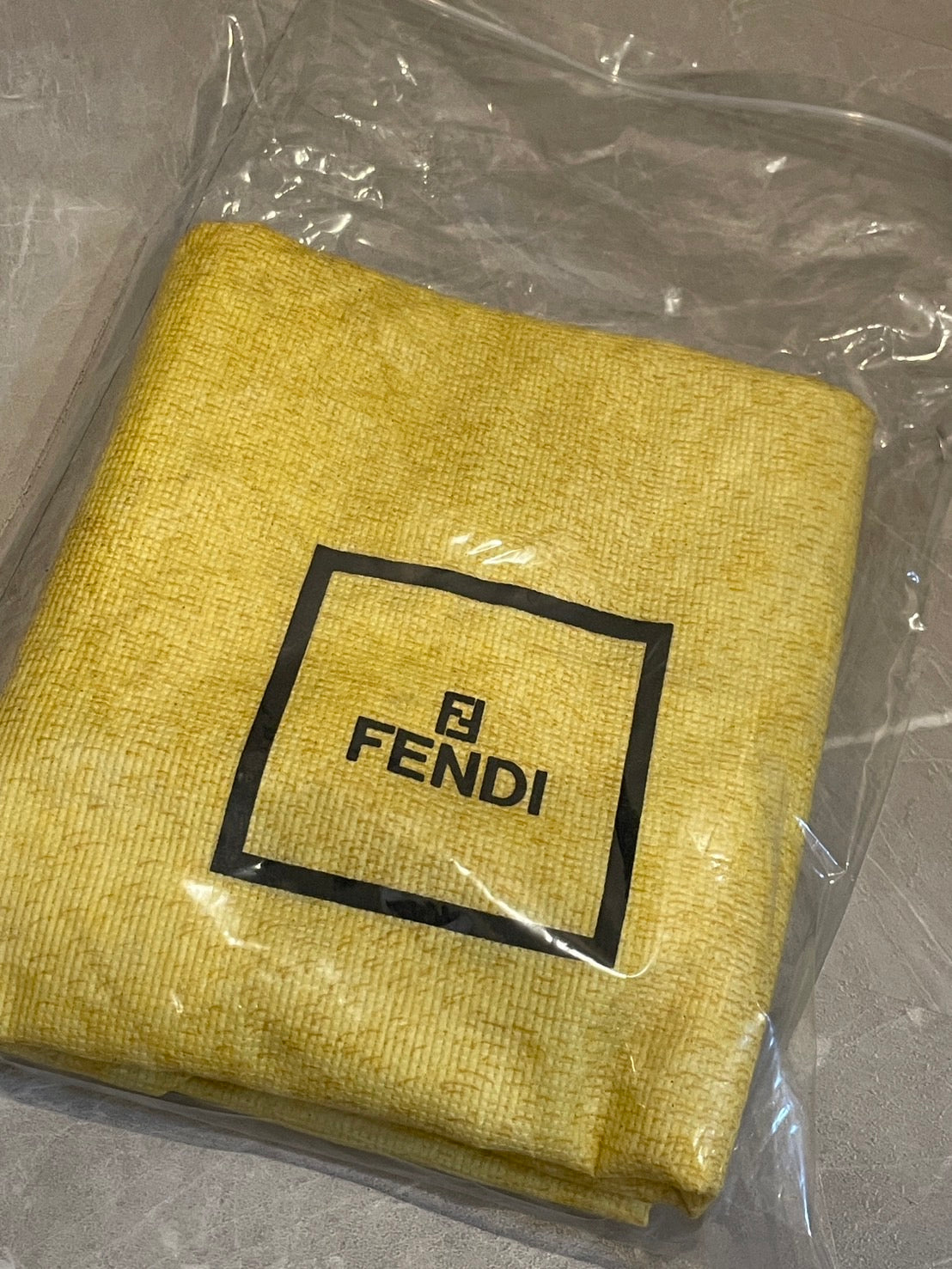 フェンディ レザー ハンドバッグ