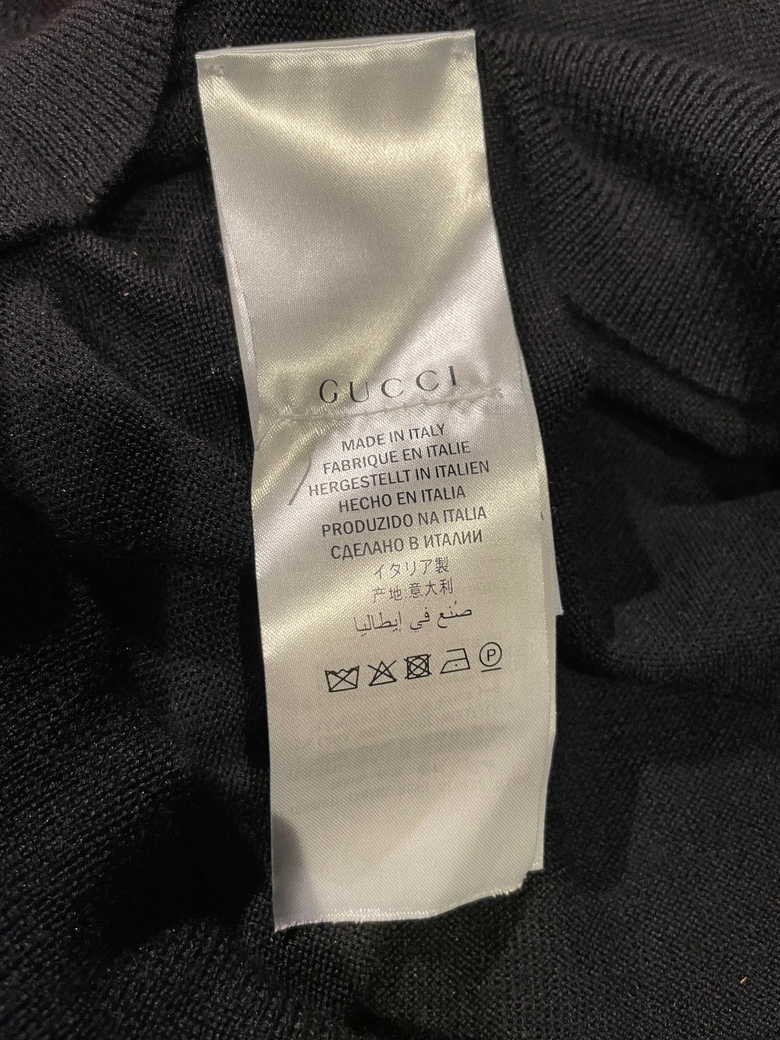 グッチ プリーツ ラッフル ニット