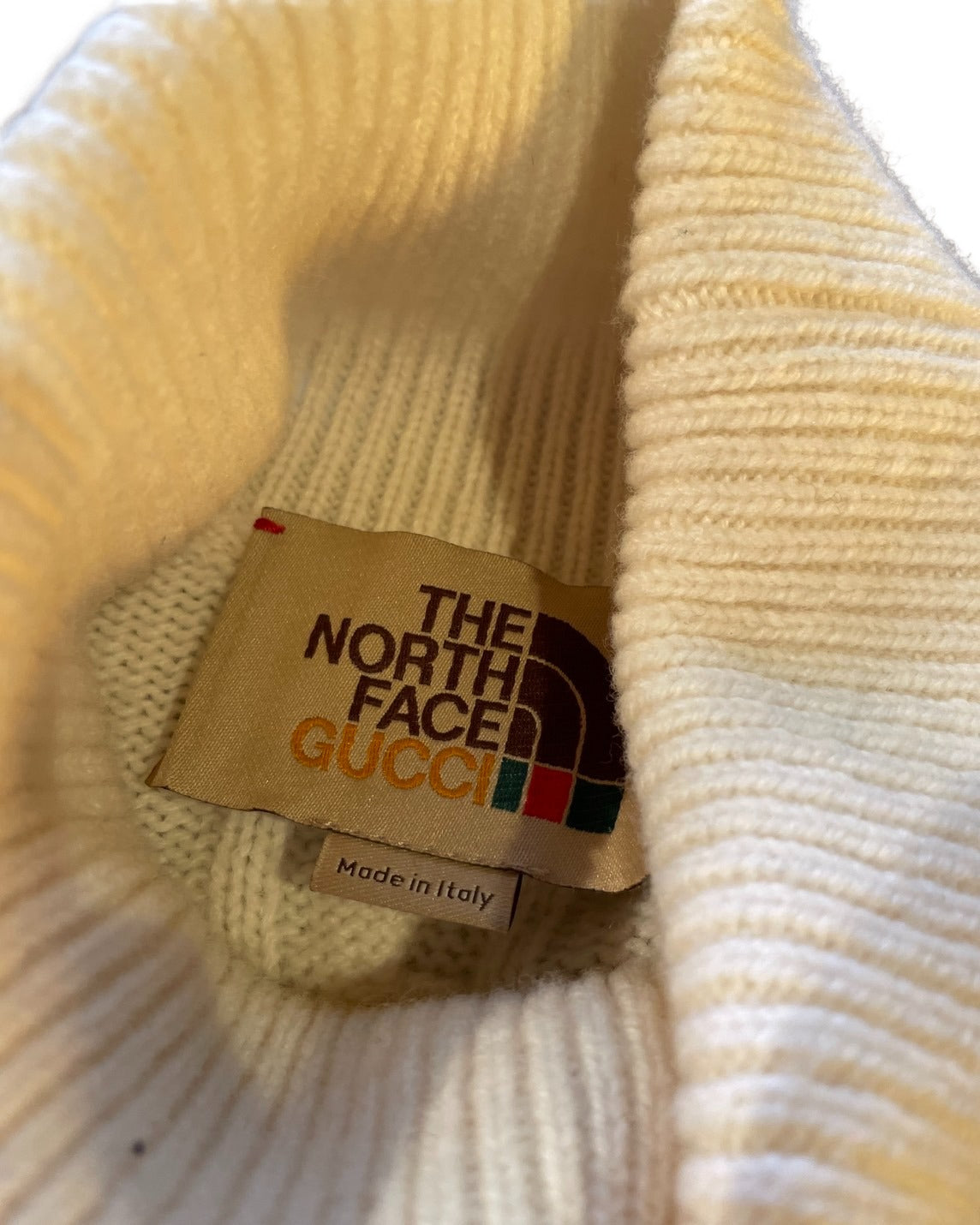 グッチ ノースフェイス コラボ ニット