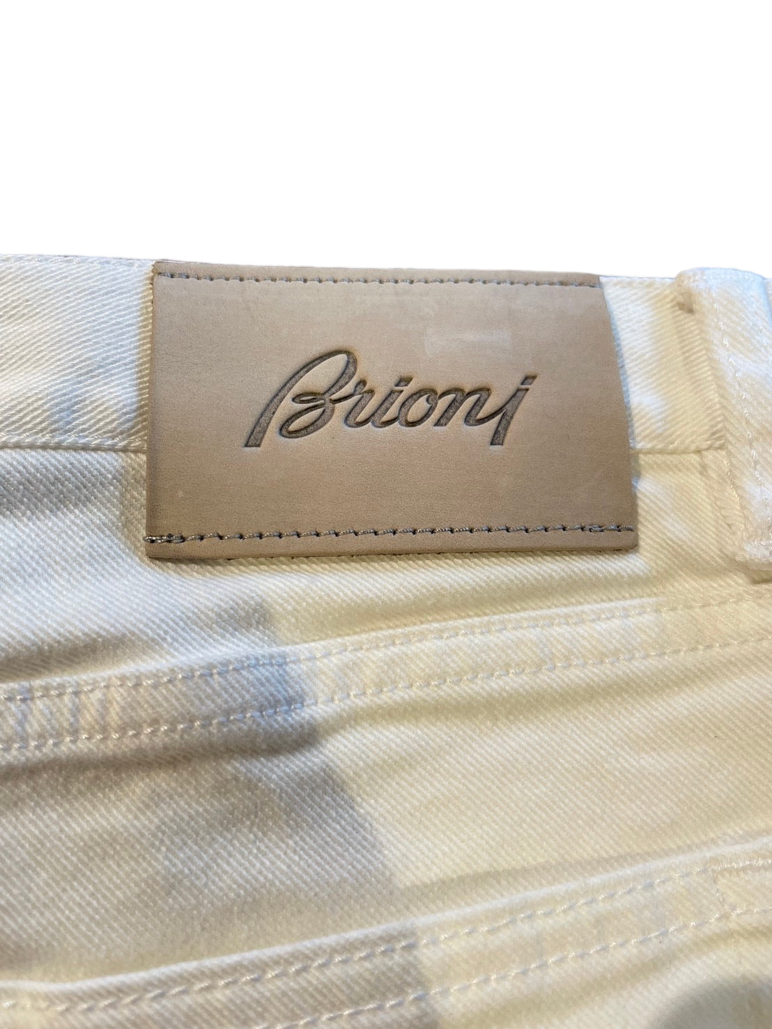 ブリオーニ デニムパンツ 白