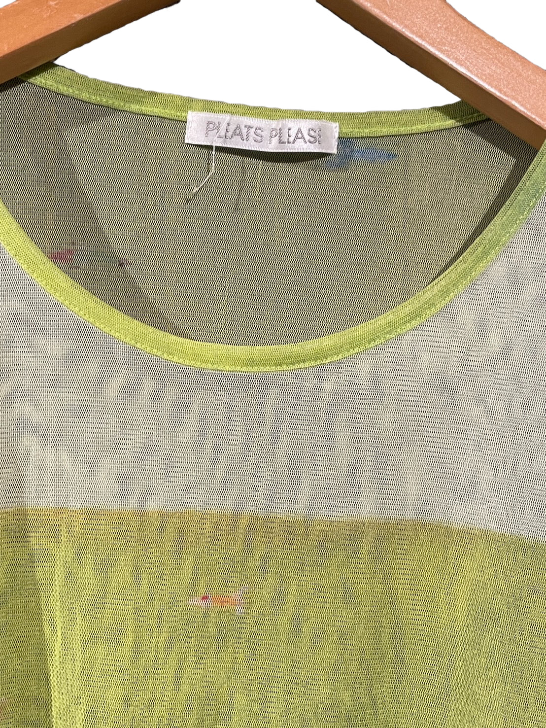 プリーツプリーズ シースルー ナイロン Tシャツ