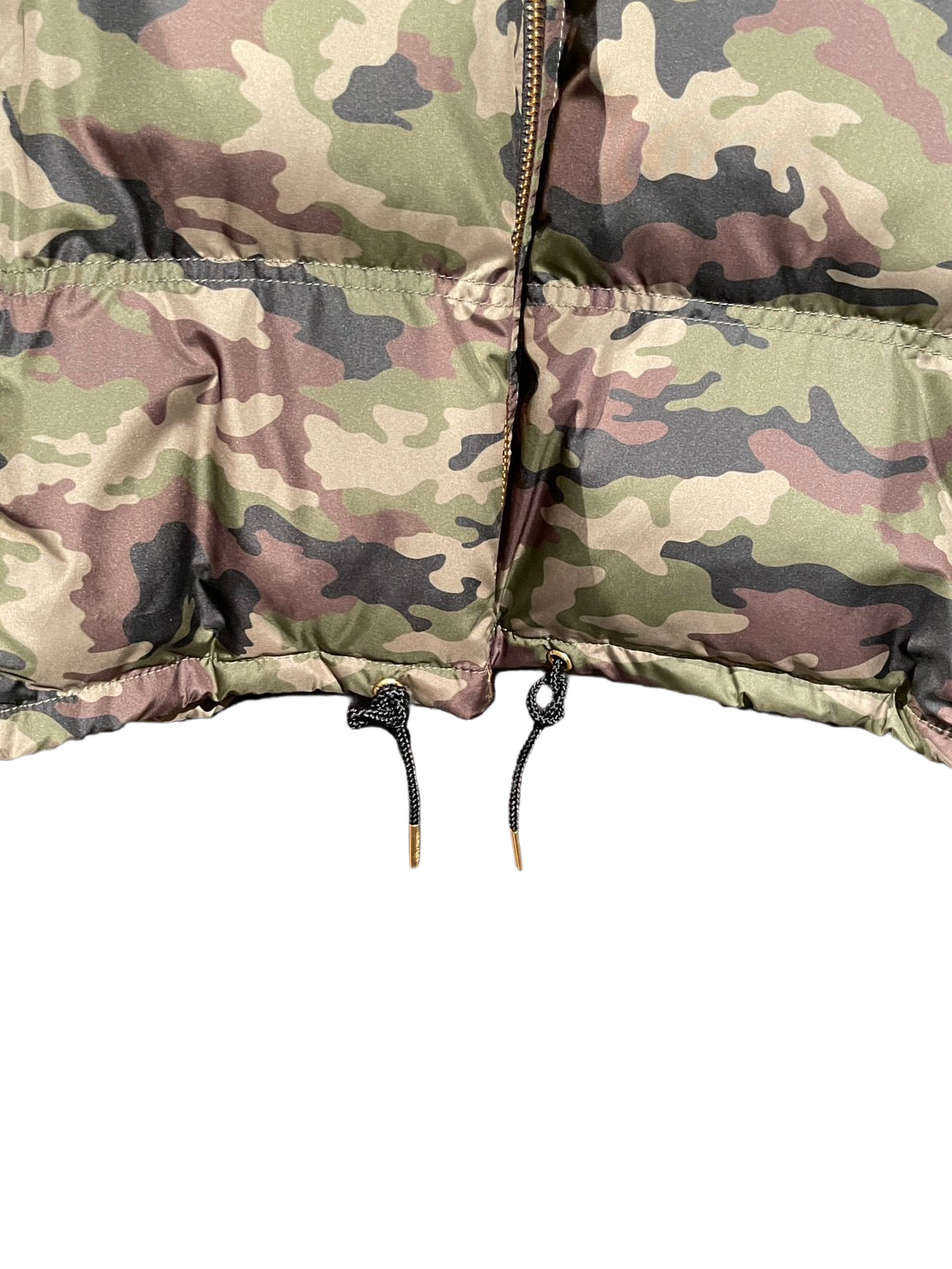 セリーヌ 迷彩 ダウンジャケット