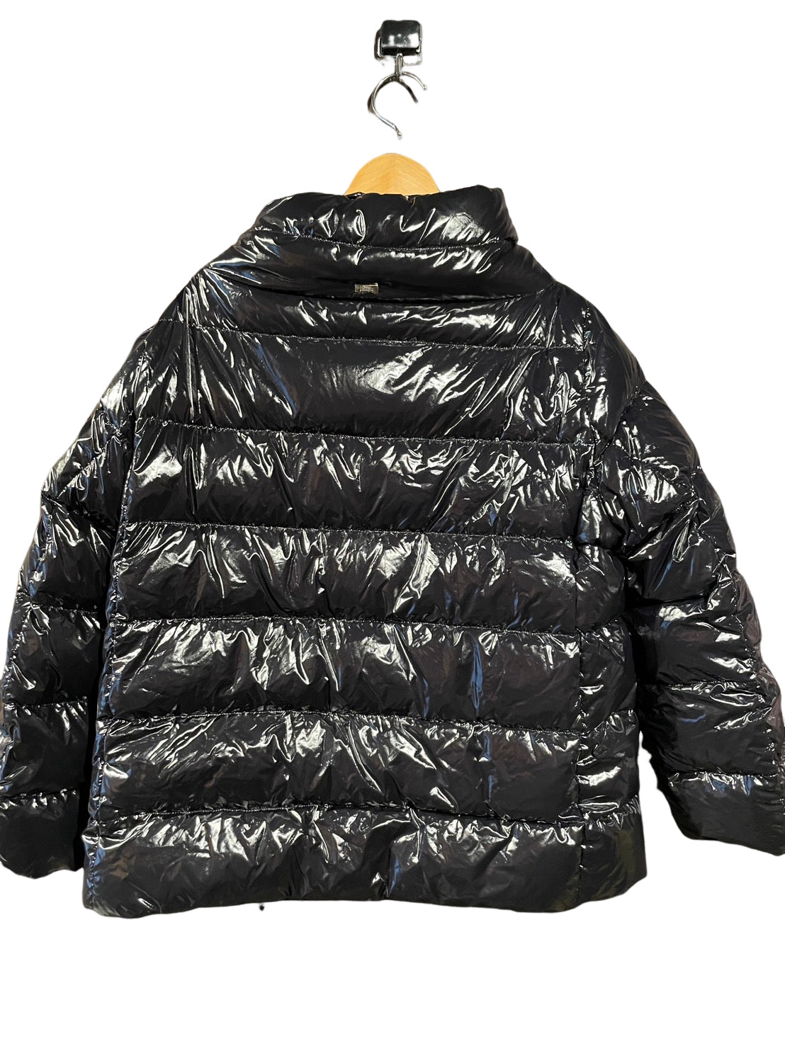 ヘルノ グロッシー ダウン コート