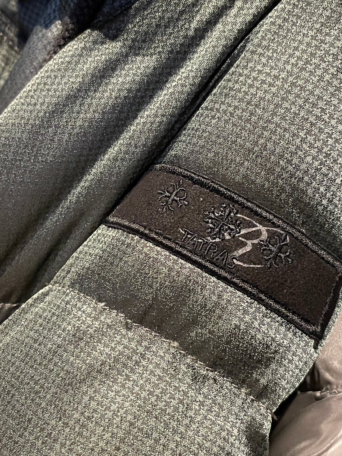 タトラス ダウンジャケット グリーン